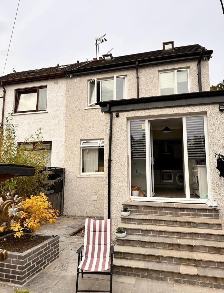 New porch and rear extension, whole house re-dashed, finished
