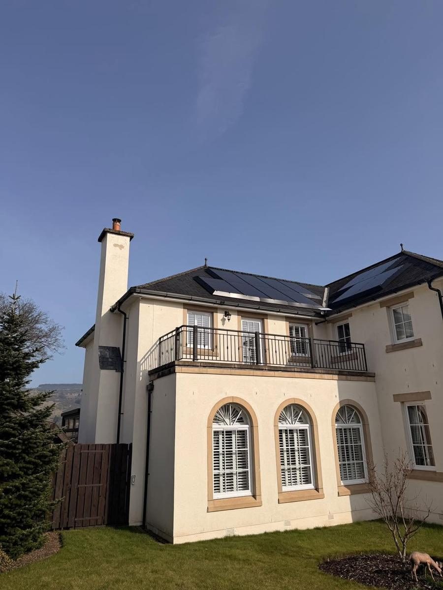 Smooth render on a detached villa